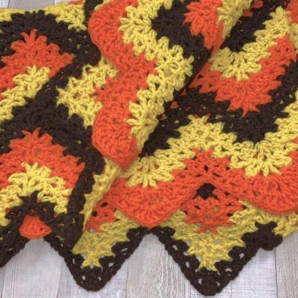 Vintage crochet knit blanket throw - Picture 3 of 4